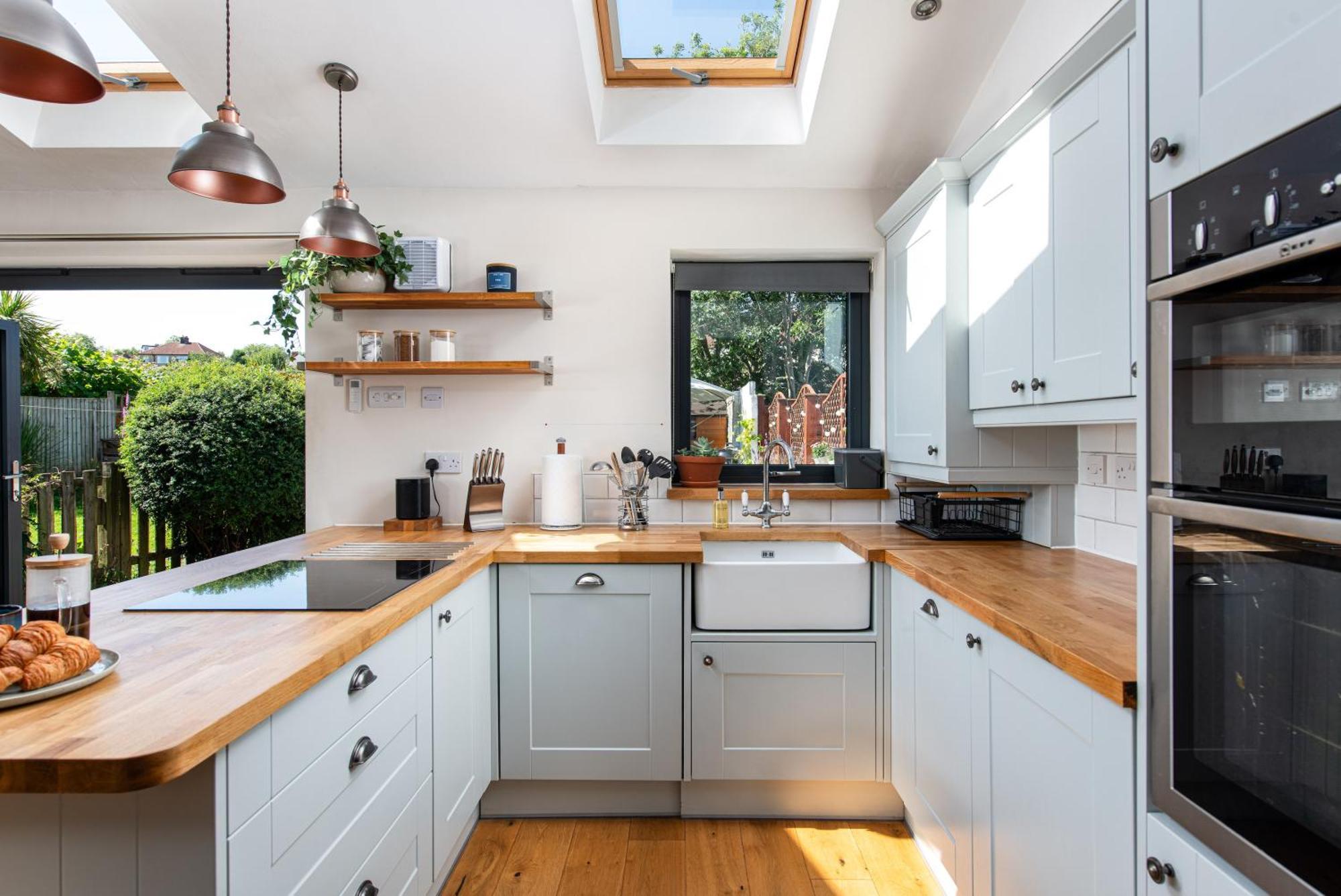 Charming Family Home With Stoves, Garden & Parking Бристоль Екстер'єр фото