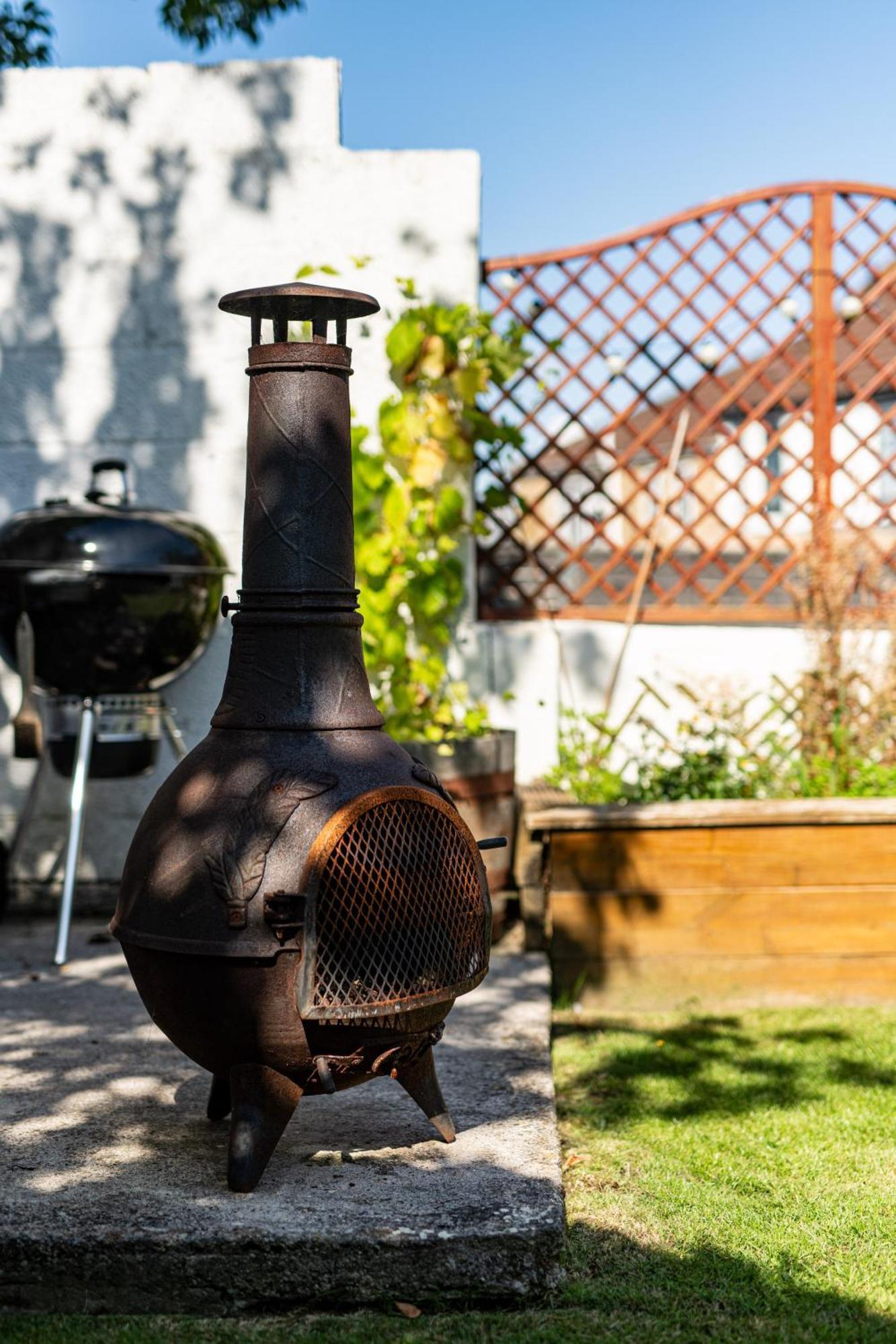 Charming Family Home With Stoves, Garden & Parking Бристоль Екстер'єр фото