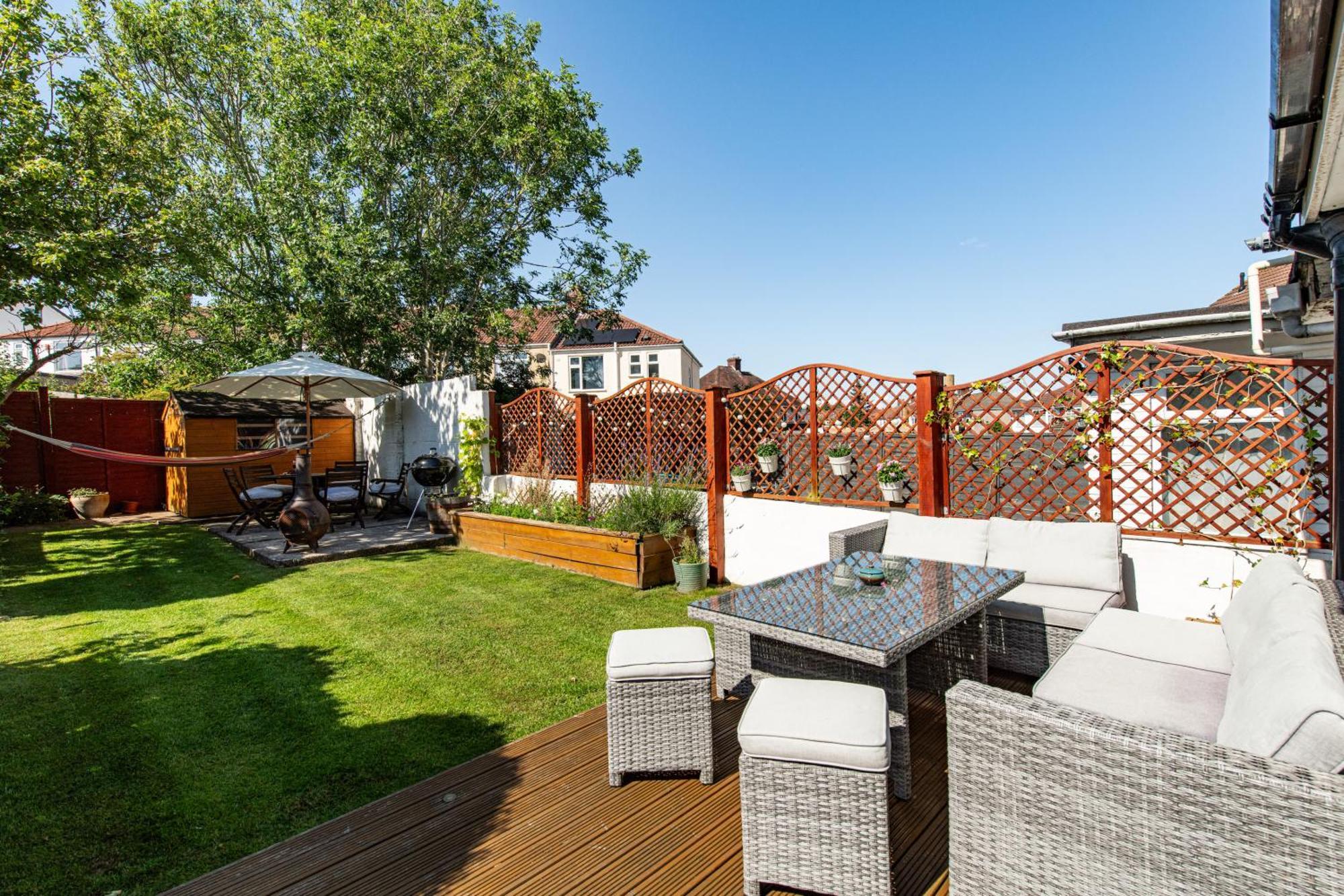 Charming Family Home With Stoves, Garden & Parking Бристоль Екстер'єр фото